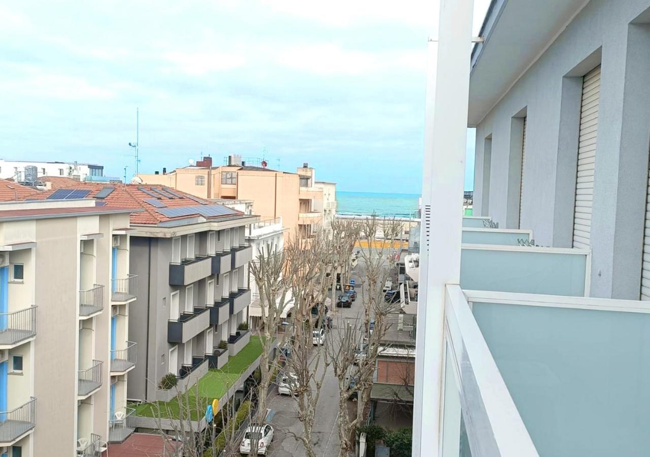Hotel Ca Vanni Rímini Exterior foto