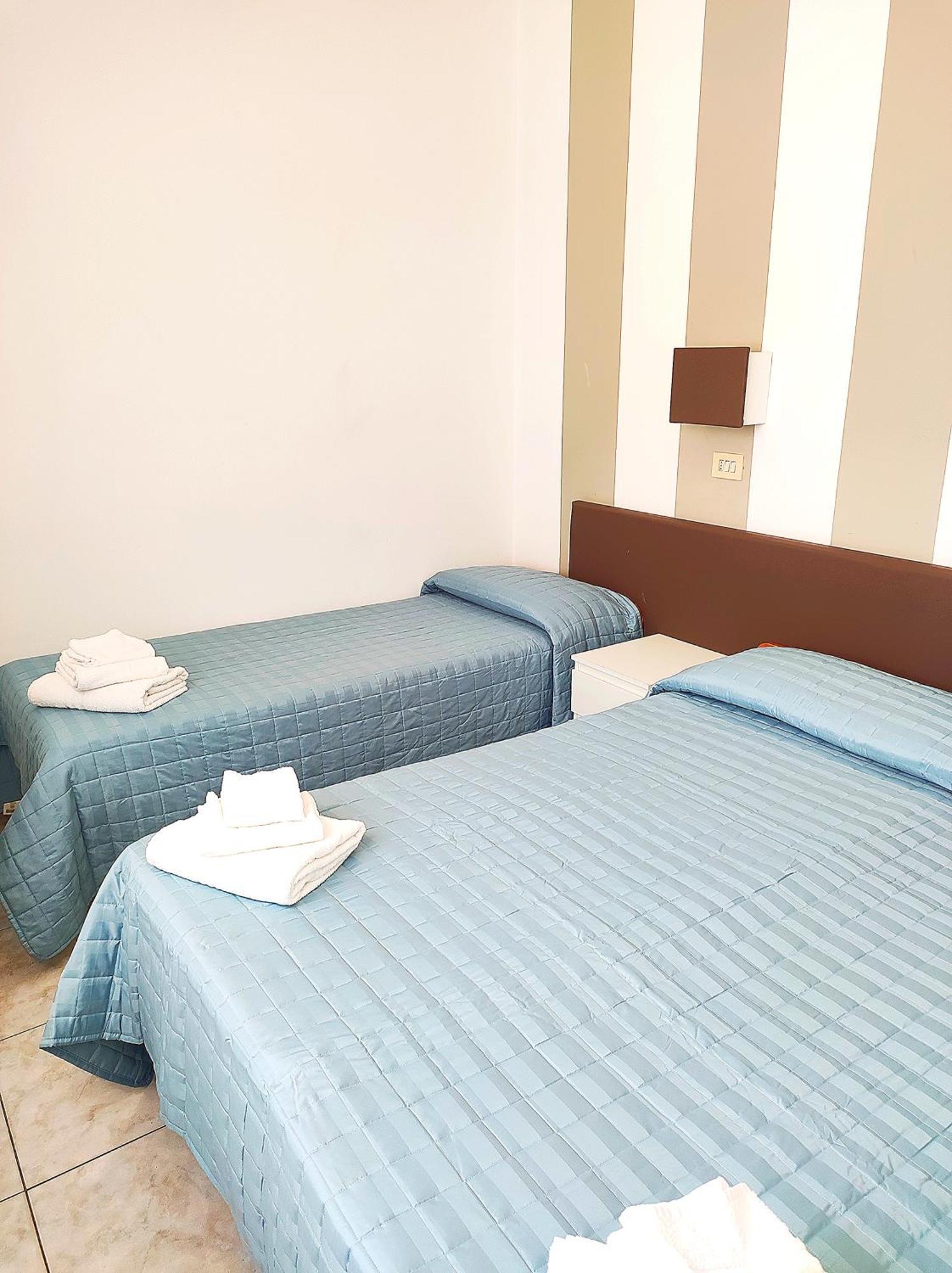 Hotel Ca Vanni Rímini Habitación foto