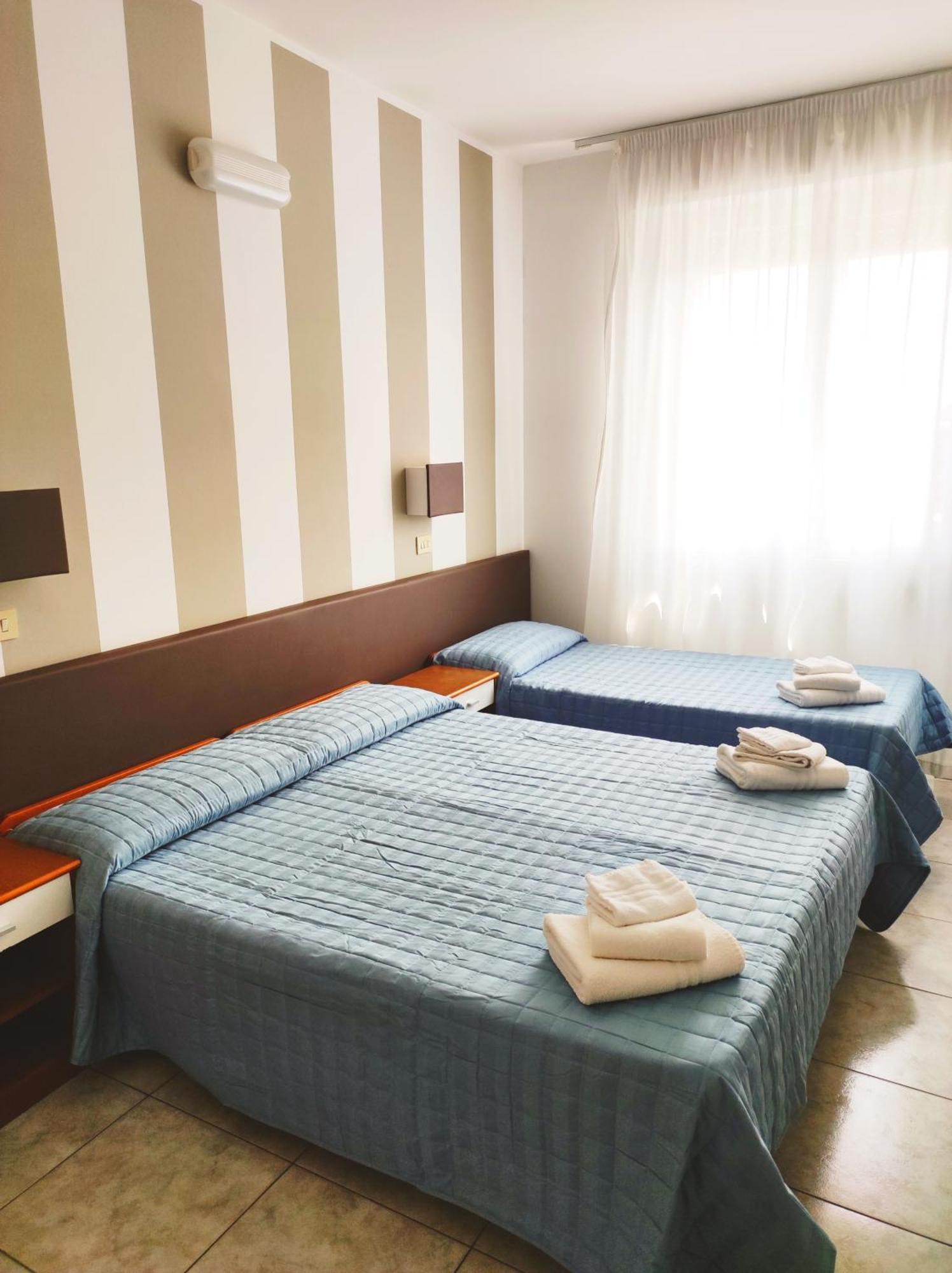 Hotel Ca Vanni Rímini Habitación foto